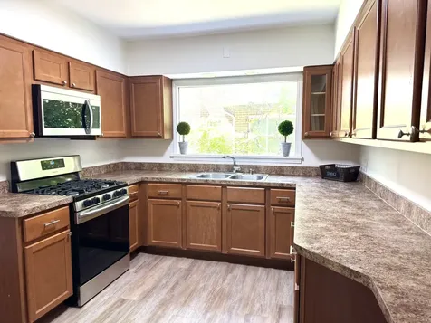 1321 North Jackson Street Waukegan IL 60085