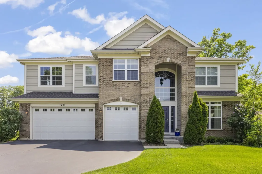 1711 Driving Park Road Wheaton IL 60187