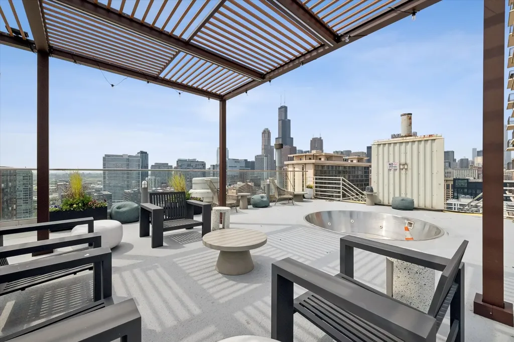 40 East 9th Street Chicago IL 60605