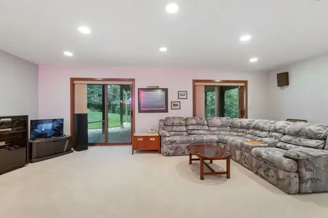 25546 Cayuga Trail Lake Barrington IL 60010