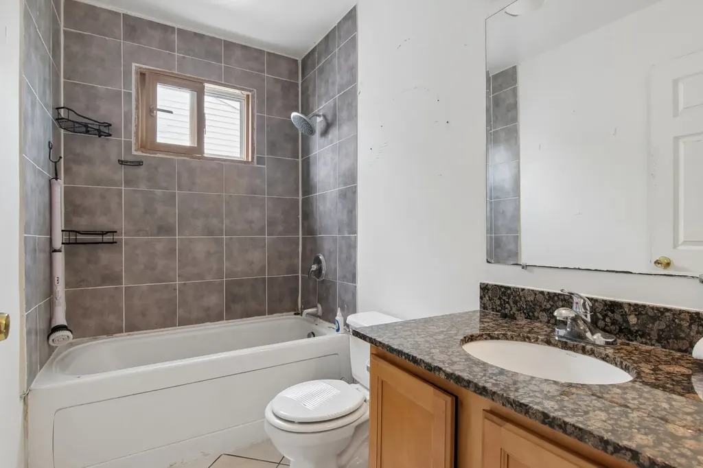 1243 Marywood Court Aurora IL 60505
