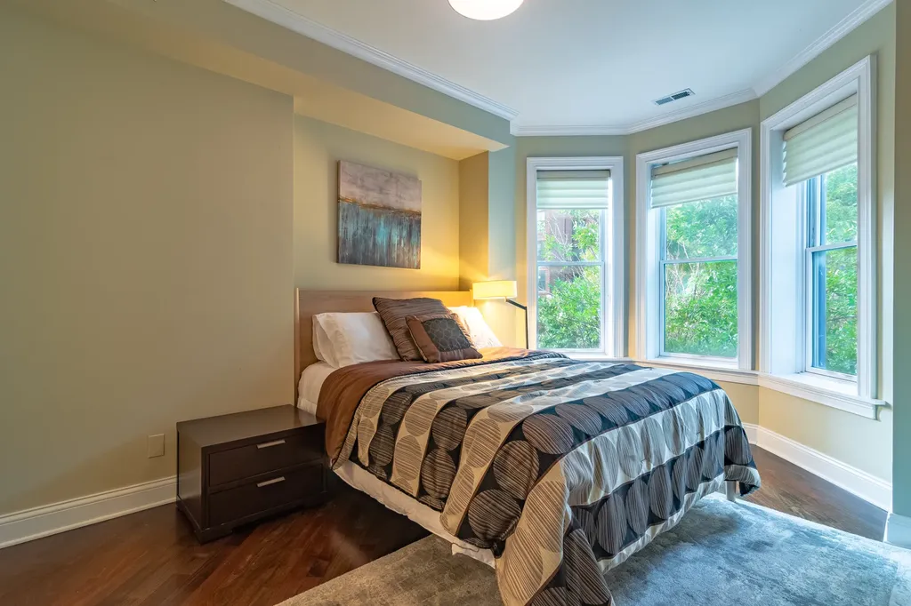 111 West Elm Street Chicago IL 60610