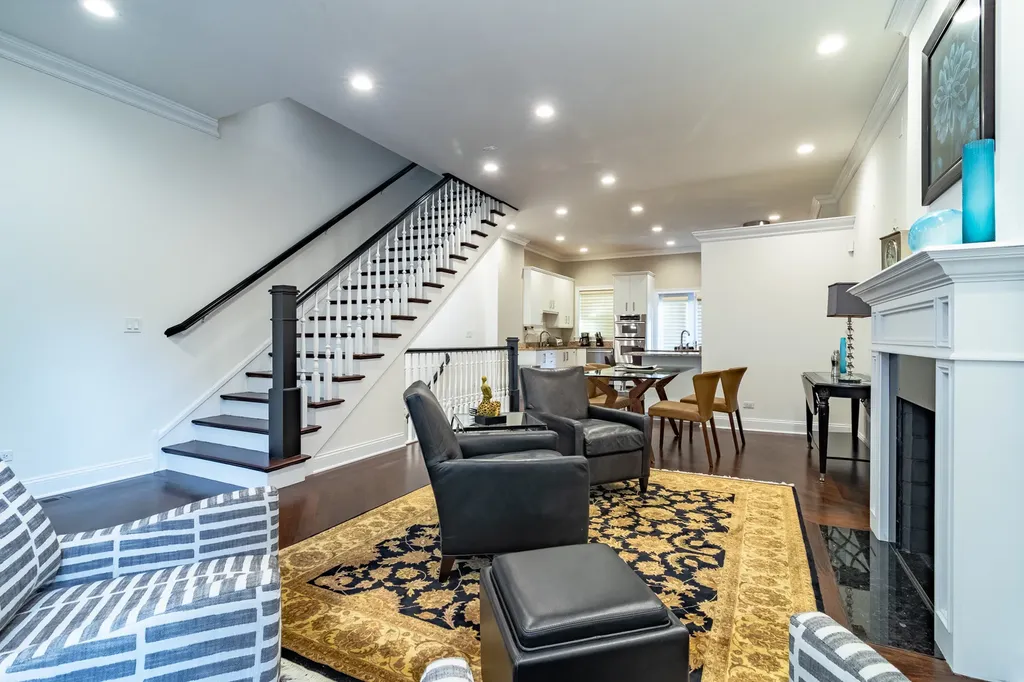 111 West Elm Street Chicago IL 60610