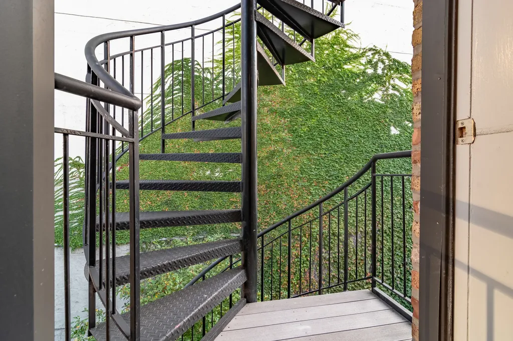 111 West Elm Street Chicago IL 60610