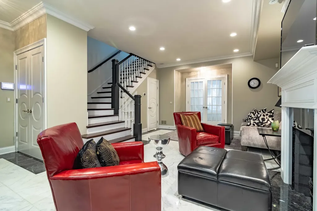 111 West Elm Street Chicago IL 60610