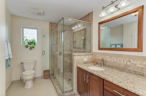 1338 West Holtz Avenue Addison IL 60101