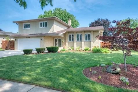 1338 West Holtz Avenue Addison IL 60101