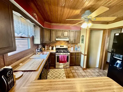 640 Fairway Lane Sycamore IL 60178