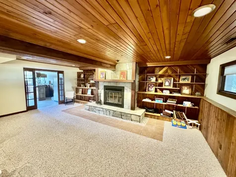 640 Fairway Lane Sycamore IL 60178