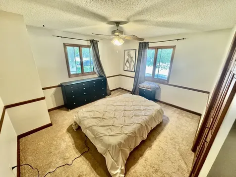 640 Fairway Lane Sycamore IL 60178