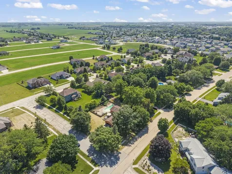 640 Fairway Lane Sycamore IL 60178