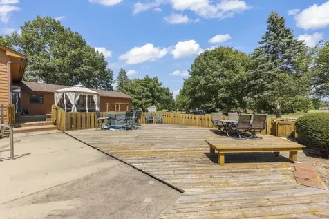 640 Fairway Lane Sycamore IL 60178