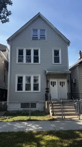 3309 West 38th Place Chicago IL 60632