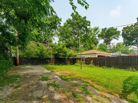 1922 South 18th Avenue Maywood IL 60153