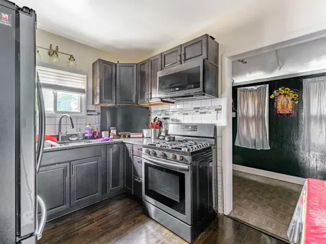 1922 South 18th Avenue Maywood IL 60153