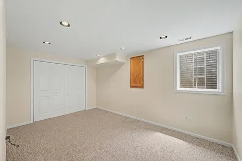 3076 Hampshire Lane Waukegan IL 60087