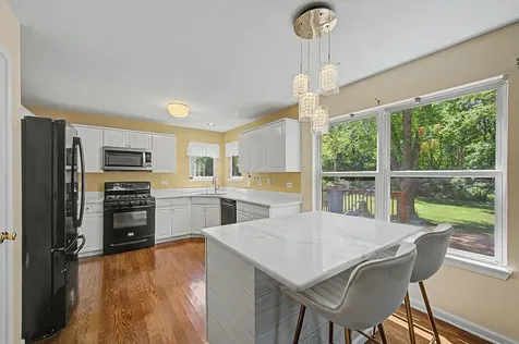 3076 Hampshire Lane Waukegan IL 60087