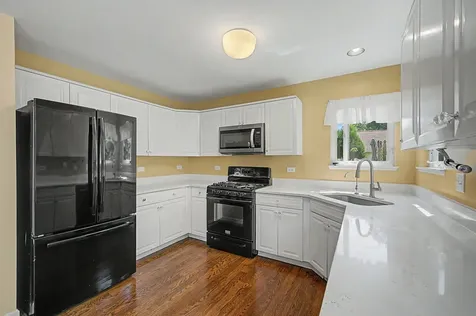 3076 Hampshire Lane Waukegan IL 60087