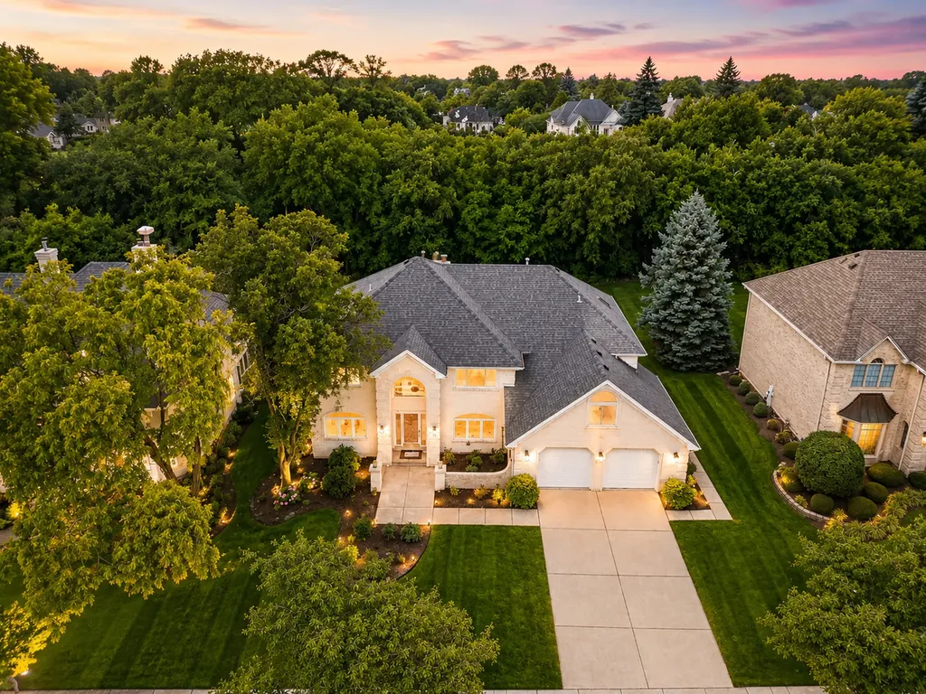 6722 Sweetbriar Lane Darien IL 60561