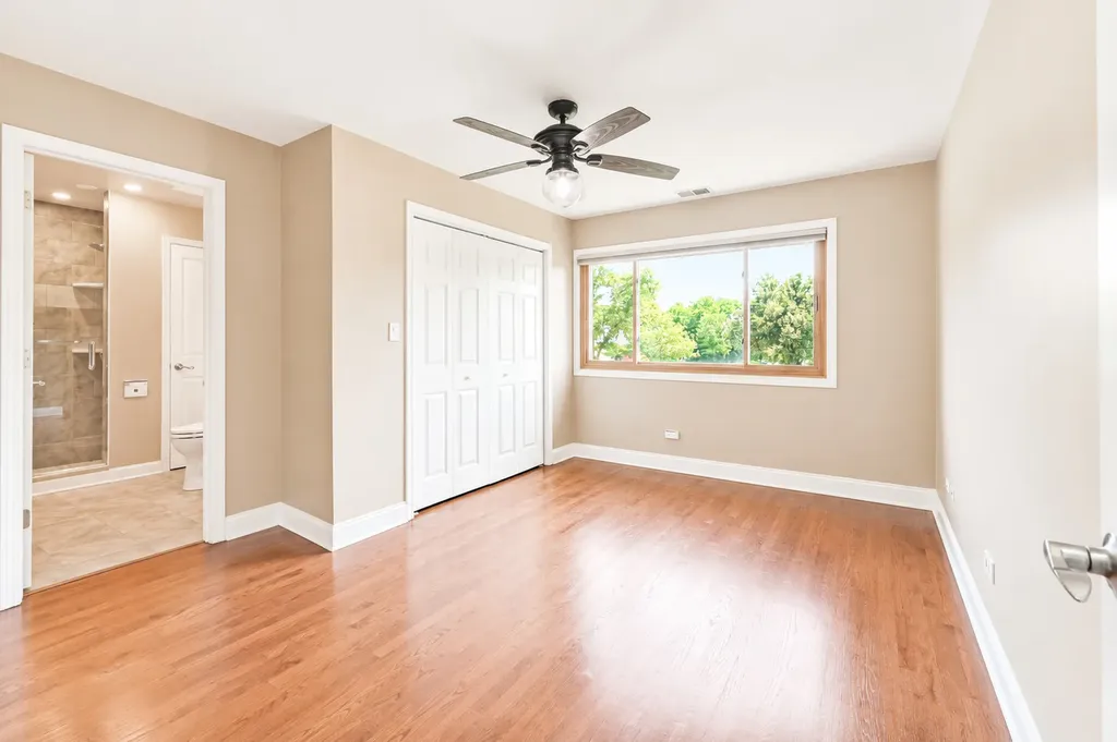 6722 Sweetbriar Lane Darien IL 60561