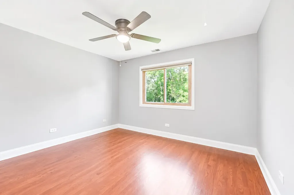 6722 Sweetbriar Lane Darien IL 60561