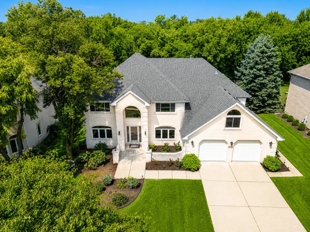 6722 Sweetbriar Lane Darien IL 60561