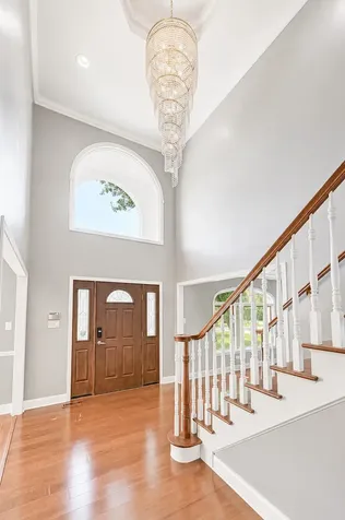 6722 Sweetbriar Lane Darien IL 60561