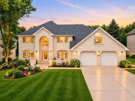 6722 Sweetbriar Lane Darien IL 60561