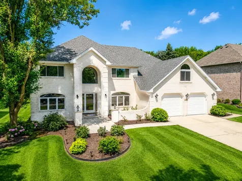 6722 Sweetbriar Lane Darien IL 60561