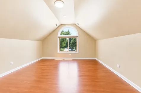 6722 Sweetbriar Lane Darien IL 60561