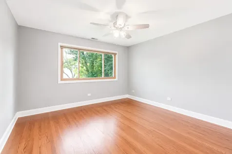 6722 Sweetbriar Lane Darien IL 60561