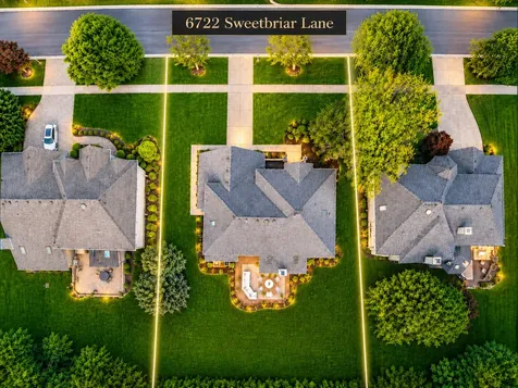 6722 Sweetbriar Lane Darien IL 60561