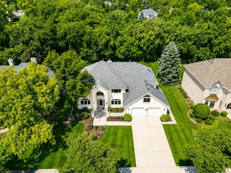 6722 Sweetbriar Lane Darien IL 60561