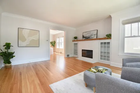 830 North Harvey Avenue Oak Park IL 60302