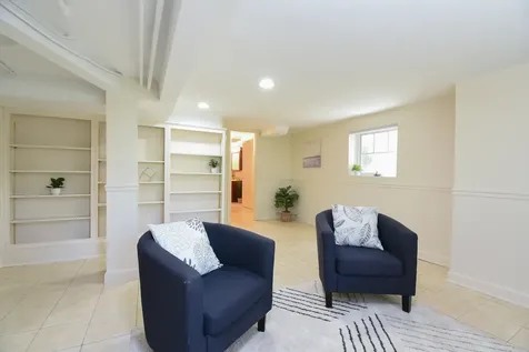 830 North Harvey Avenue Oak Park IL 60302