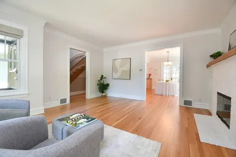 830 North Harvey Avenue Oak Park IL 60302