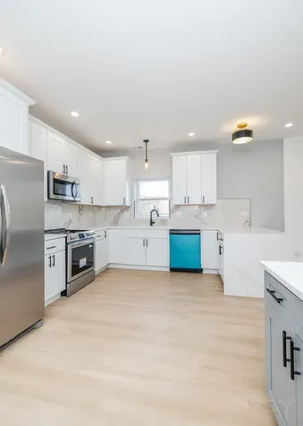 3041 West Flournoy Street Chicago IL 60612
