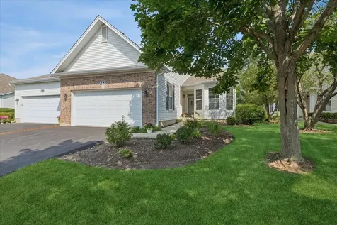 350 Woodhill Drive Carol Stream IL 60188
