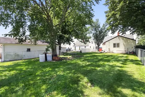 916 North Sangamon Avenue Gibson City IL 60936