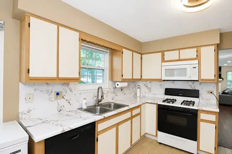 4440 Castlebar Lane Hanover Park IL 60133