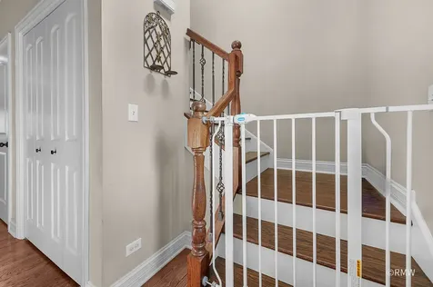 463 East Potter Street Wood Dale IL 60191