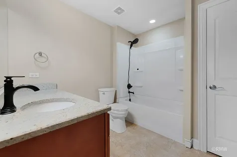 463 East Potter Street Wood Dale IL 60191