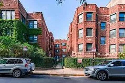 628 West Patterson Avenue Chicago IL 60613