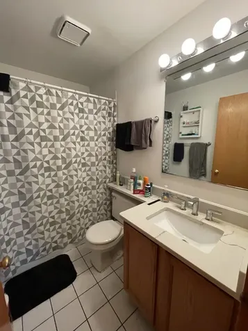 628 West Patterson Avenue Chicago IL 60613