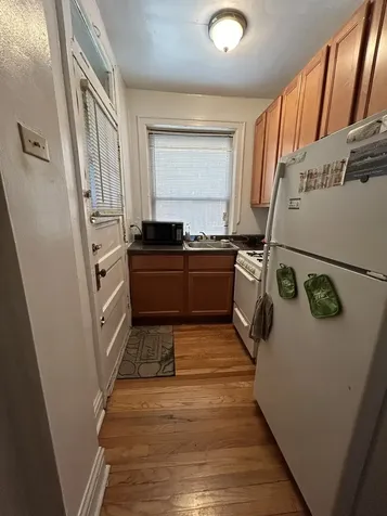 639 West Roscoe Street Chicago IL 60657