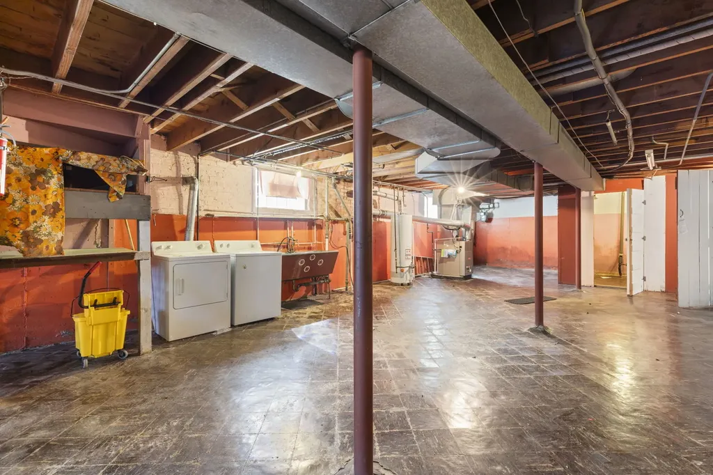 8733 South Ridgeland Avenue Chicago IL 60617