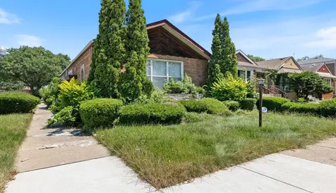 8733 South Ridgeland Avenue Chicago IL 60617