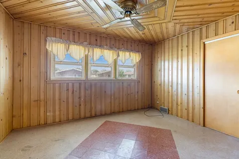 8733 South Ridgeland Avenue Chicago IL 60617