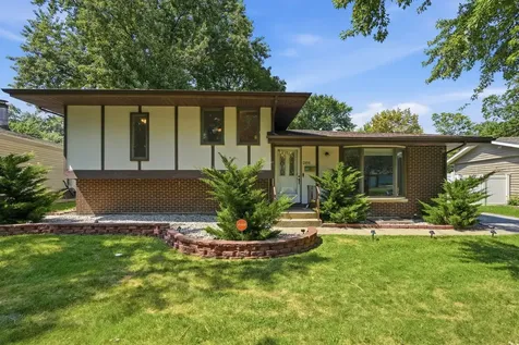 2816 188TH Street Lansing IL 60438