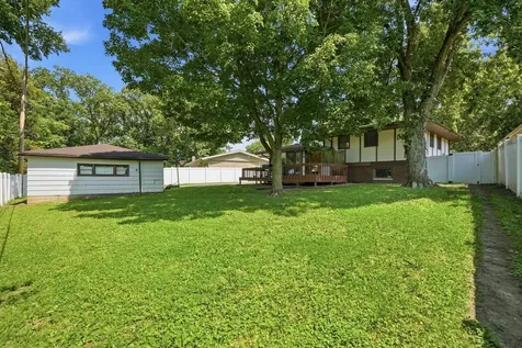 2816 188TH Street Lansing IL 60438